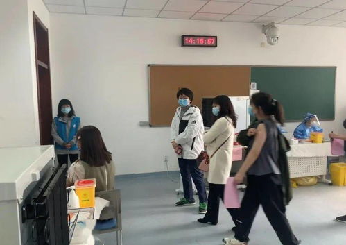 良鄉校區學生疫苗接種工作有序開展，教育咨詢服務同步進行